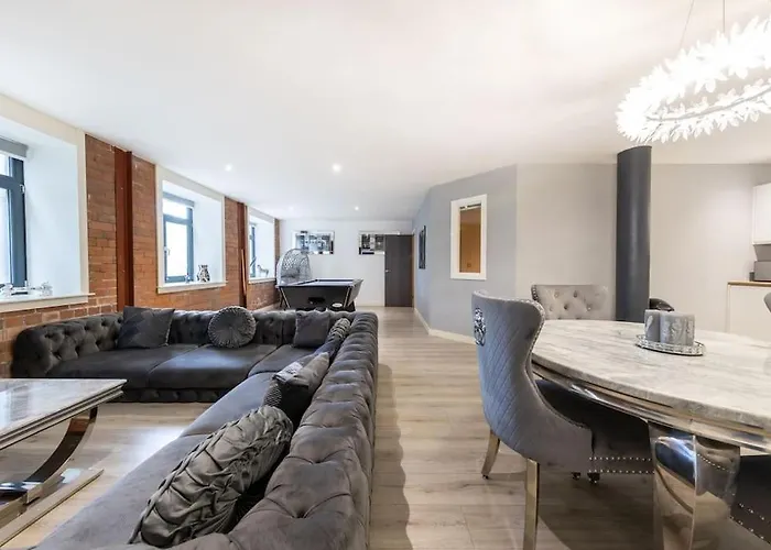 2 Bed With Pool Table Апартаменты Брадфорд